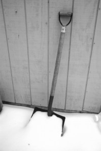shovel-snow-winter-826634-l